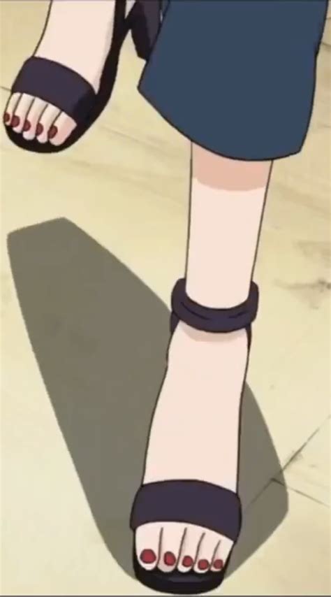 tsunade feet